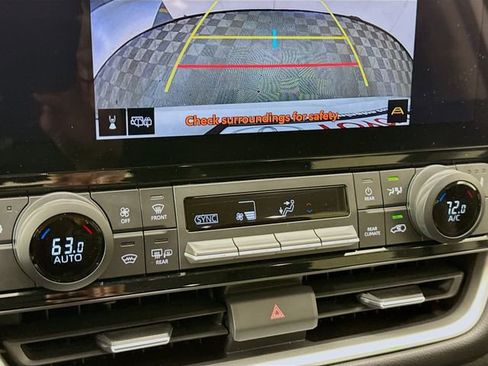 Used 2024 Toyota Grand Highlander XLE image 16