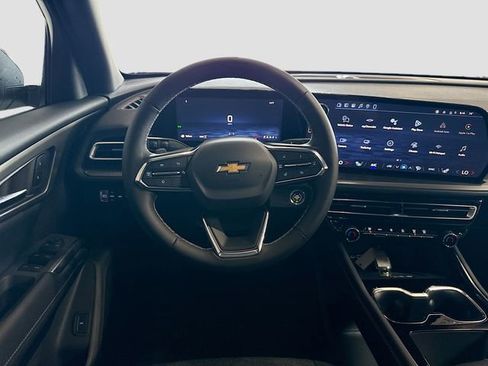 New 2026 Chevrolet Traverse LT w/ LPO, Floor Liner Package AWD/4WD image 22