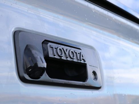 Used 2019 Toyota Tacoma SR5 image 13