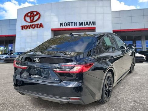 Used 2025 Toyota Camry SE w/ Multimedia Upgrade Package image 4