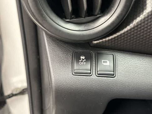 Used 2019 Nissan Kicks S FWD image 18