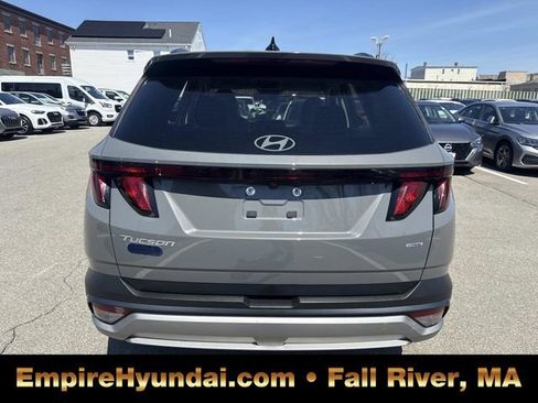 Used 2025 Hyundai Tucson SEL image 4