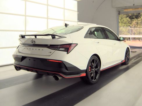 Used 2025 Hyundai Elantra N FWD image 4
