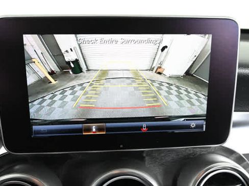 Used 2018 Mercedes-Benz GLC 300 4MATIC image 6