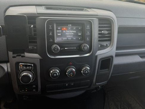 Used 2017 RAM 1500 Express w/ Black Ram 1500 Express Group AWD/4WD image 9
