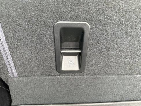 Used 2021 Subaru Forester AWD/4WD image 35
