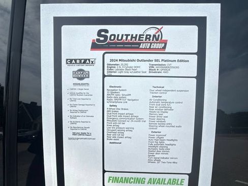 Used 2024 Mitsubishi Outlander SEL AWD/4WD image 12
