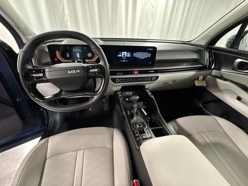 New 2026 Kia Sorento S image 12