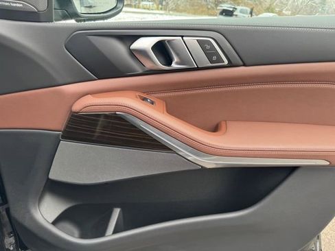 Certified 2024 BMW X5 xDrive50e w/ Premium Package image 30