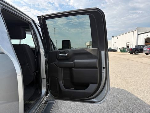 Used 2025 Chevrolet Silverado 2500 Custom w/ Custom Convenience Package AWD/4WD image 37
