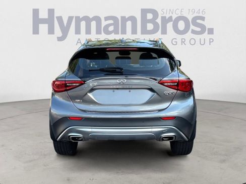 Used 2018 INFINITI QX30 Premium w/ Cargo Package image 4