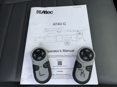 Used 2017 RAM 5500 Tradesman w/ Power & Remote Entry Group image 17