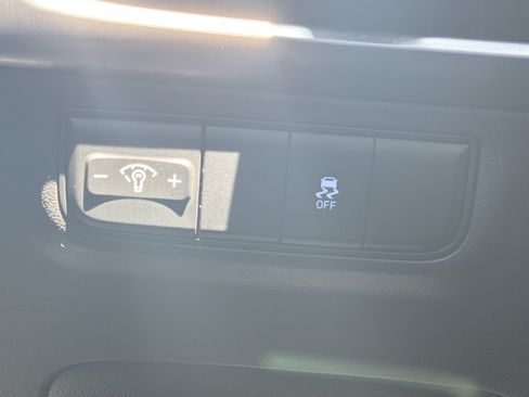 Certified 2025 Hyundai Tucson SE FWD image 18