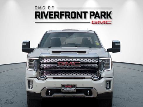 Used 2022 GMC Sierra 3500 Denali AWD/4WD image 8