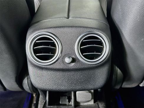 Used 2022 Mercedes-Benz E 350 Sedan image 28