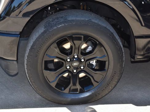 Used 2023 Ford F150 Lariat w/ Equipment Group 502A High AWD/4WD image 41