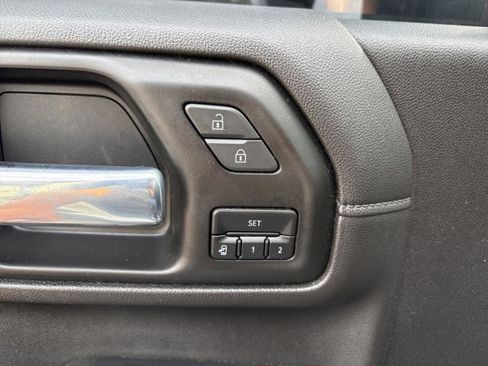 Used 2021 Chevrolet Silverado 2500 High Country w/ Z71 Off-Road Package image 27