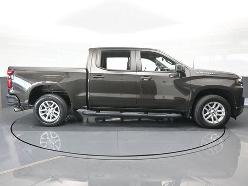 Used 2021 Chevrolet Silverado 1500 RST image 7