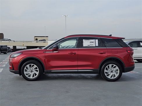 New 2026 Lincoln Corsair Premiere image 4