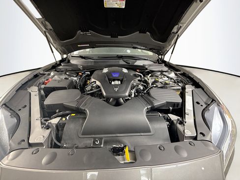 Used 2021 Maserati Quattroporte S image 39