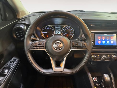 Used 2022 Nissan Kicks S FWD image 19