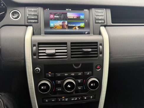 Used 2018 Land Rover Discovery Sport HSE image 16
