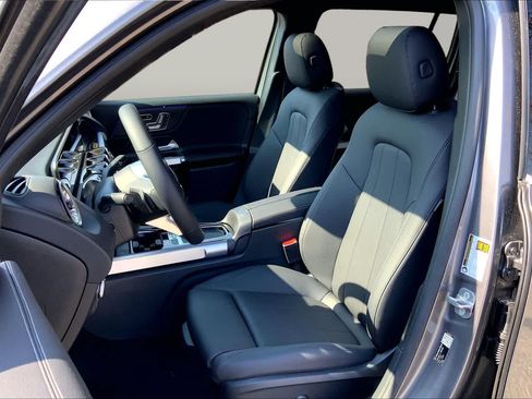 New 2026 Mercedes-Benz GLB 250 4MATIC image 12