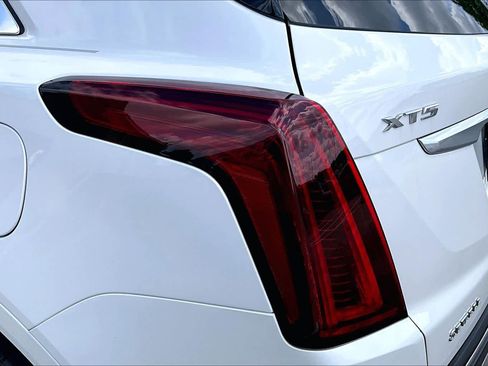 Used 2023 Cadillac XT5 Premium Luxury w/ Technology Package FWD image 28