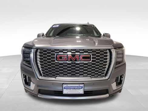 Used 2022 GMC Yukon XL Denali AWD/4WD image 7