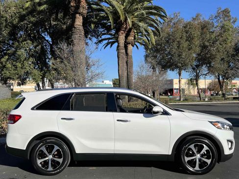 Used 2017 Kia Sorento EX w/ EX Advanced Touring Package image 17