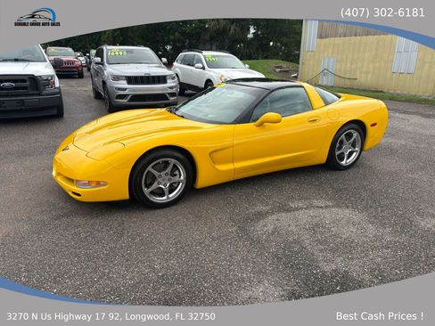 Used 2004 Chevrolet Corvette Coupe w/ Preferred Equipment Group RWD image 1