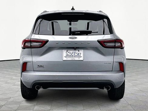 Certified 2023 Ford Escape ST-Line Elite AWD/4WD image 4