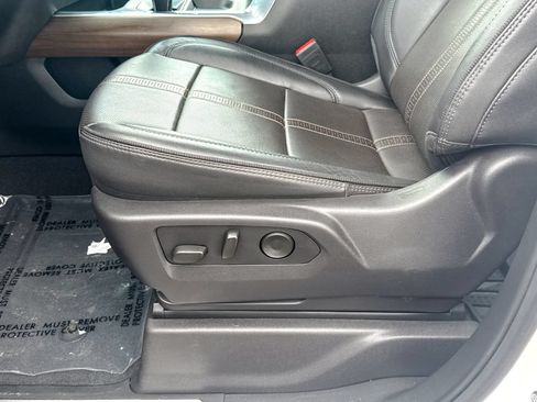 Certified 2024 Chevrolet Silverado 1500 High Country w/ Technology Package AWD/4WD image 18