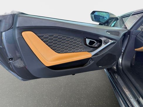 Used 2018 Lamborghini Huracan LP 580-2 image 31