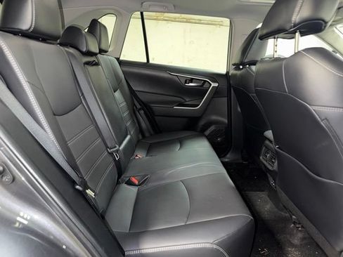 Used 2022 Toyota RAV4 XLE Premium AWD/4WD image 21