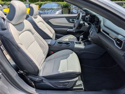 Used 2024 Ford Mustang Premium RWD image 10