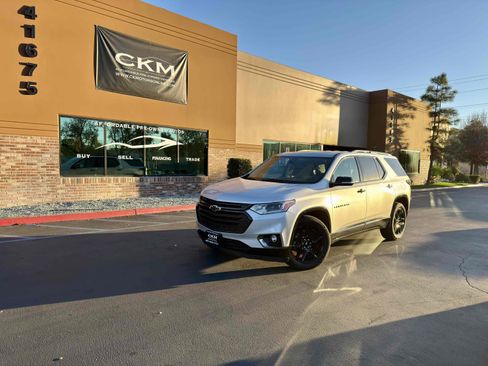 Used 2018 Chevrolet Traverse Premier w/ Redline Edition image 2