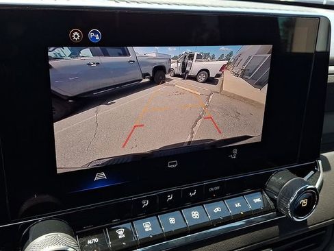 Used 2026 Chevrolet Colorado Trail Boss AWD/4WD image 15