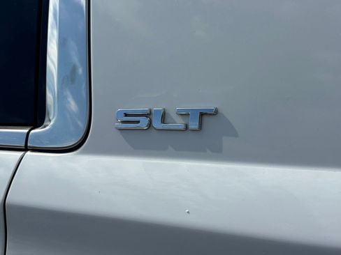 Used 2019 GMC Yukon XL SLT AWD/4WD image 11