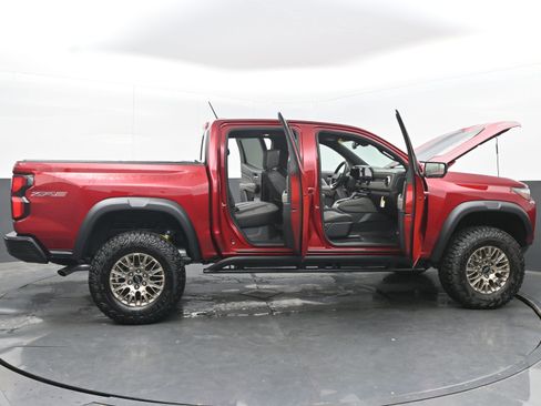 New 2026 Chevrolet Colorado ZR2 w/ Technology Package AWD/4WD image 46