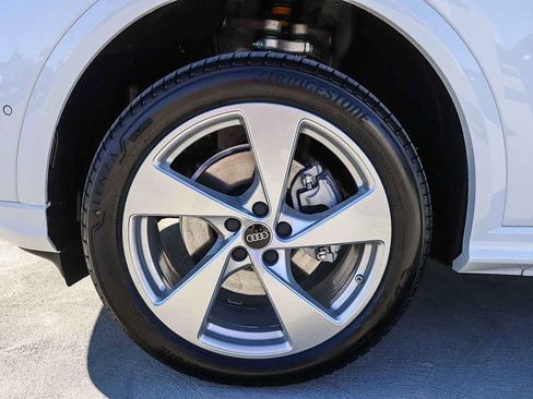 New 2025 Audi Q5 Premium Plus image 14