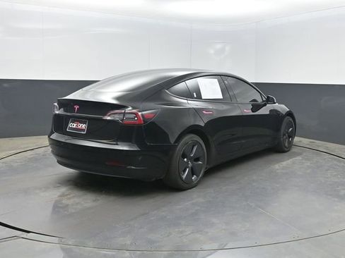 Used 2021 Tesla Model 3 Standard Range Plus image 24