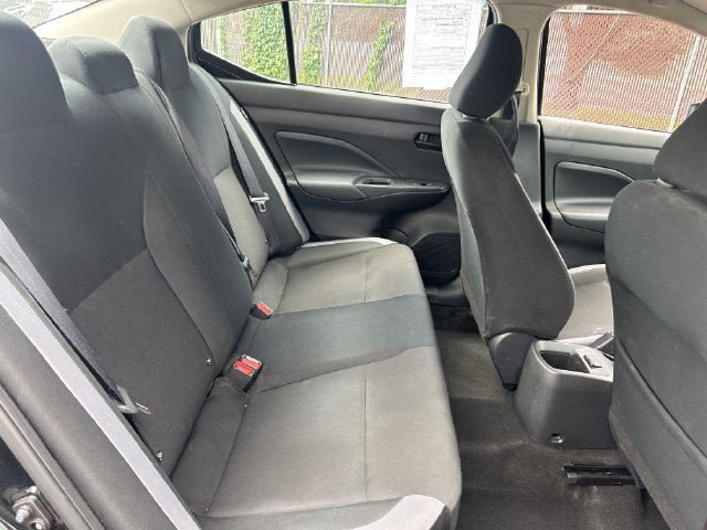 Used 2025 Nissan Versa S FWD image 29