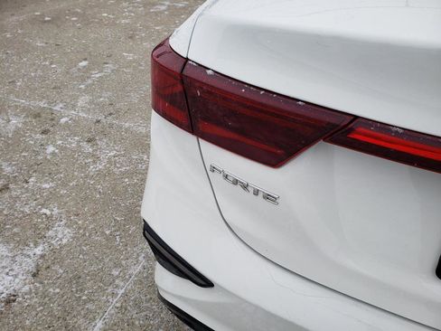Used 2020 Kia Forte LXS image 12