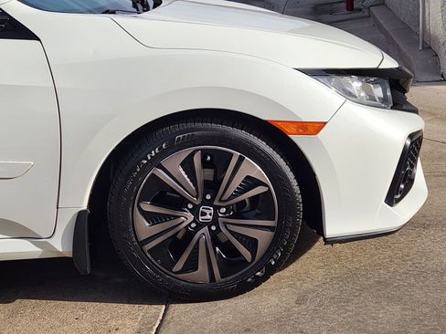 Used 2018 Honda Civic EX-L image 11