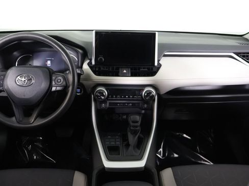 Used 2024 Toyota RAV4 XLE image 33