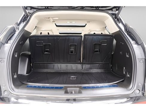 Used 2024 Buick Enclave Avenir image 41