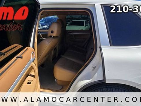 Used 2008 Porsche Cayenne AWD/4WD image 15