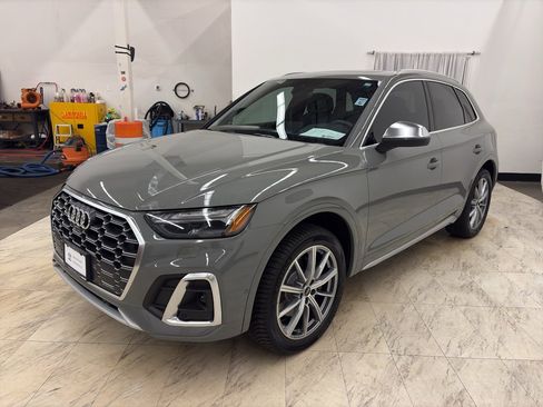 Used 2021 Audi SQ5 Prestige image 3