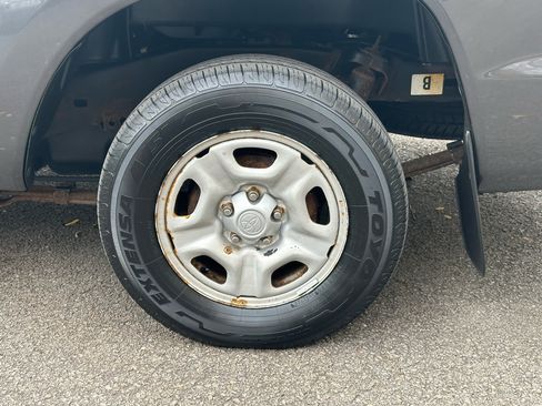 Used 2012 Toyota Tacoma 2WD Access Cab image 6